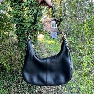 COACH Vintage Legacy West Zoe Hobo Shoulder bag 9342 Black with Silver Hardware